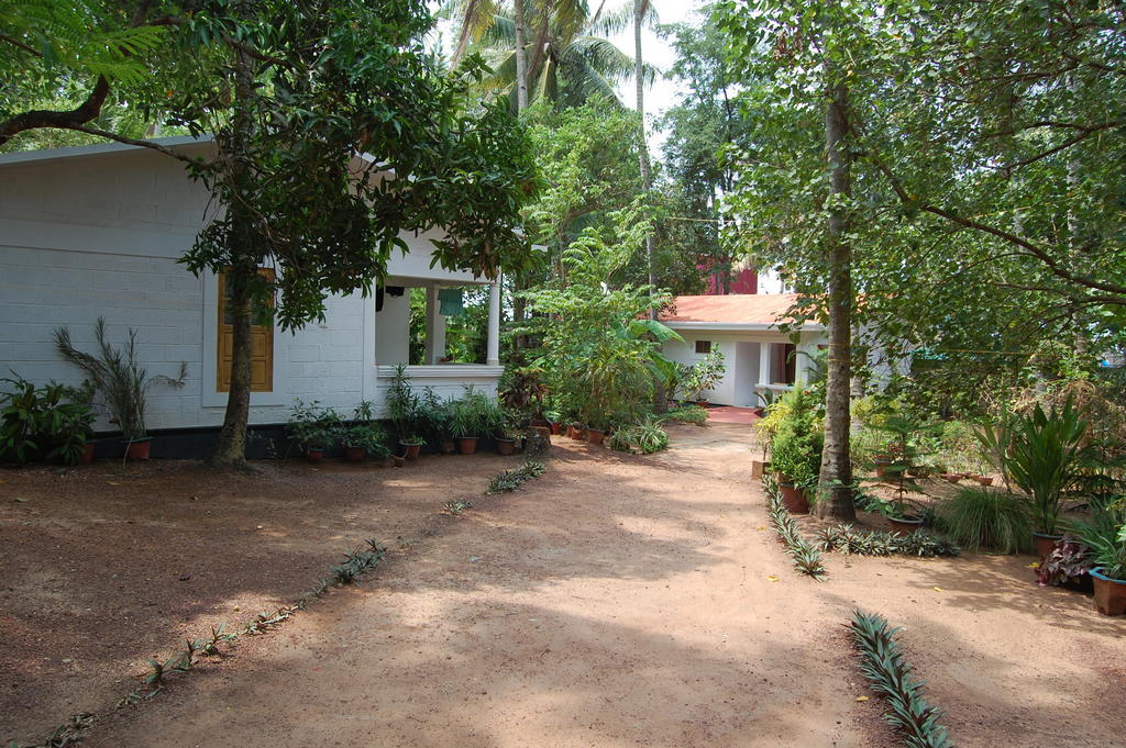 Jickys Nest Hotel Varkala Exterior photo